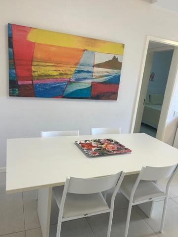 Lindo Apto No Barrabela, Todo Equipado, Com Arcondicionados Split Novos No Quarto E Na Sala, Limpissimo, Cheiroso, Novinho, Condominio Em Frente A Praia, Com Piscina Aquecida, Sauna, Quadra, Academia, Lavanderia, Salao De Beleza, Restaurantes, Mercad Río de Janeiro Exterior foto